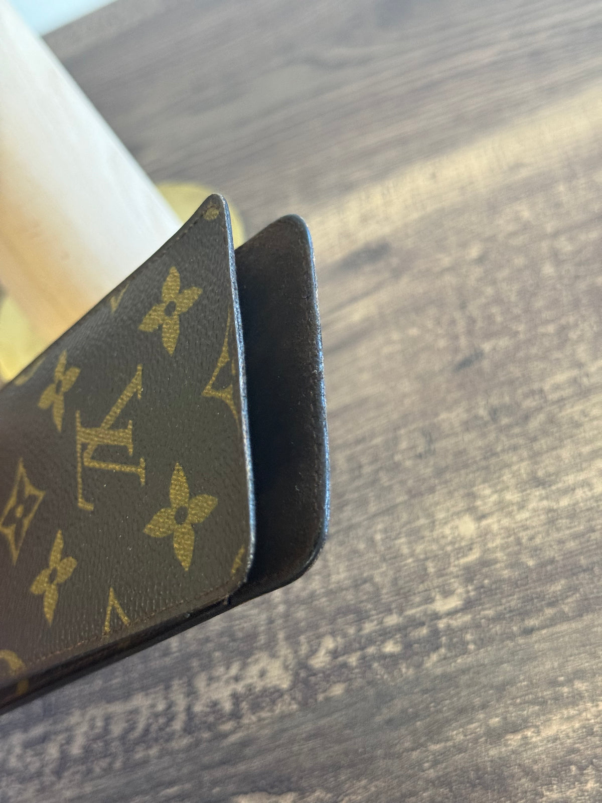 LOUIS VUITTON EYEGLASS CASE - NO DATE CODE/HEAT STAMP