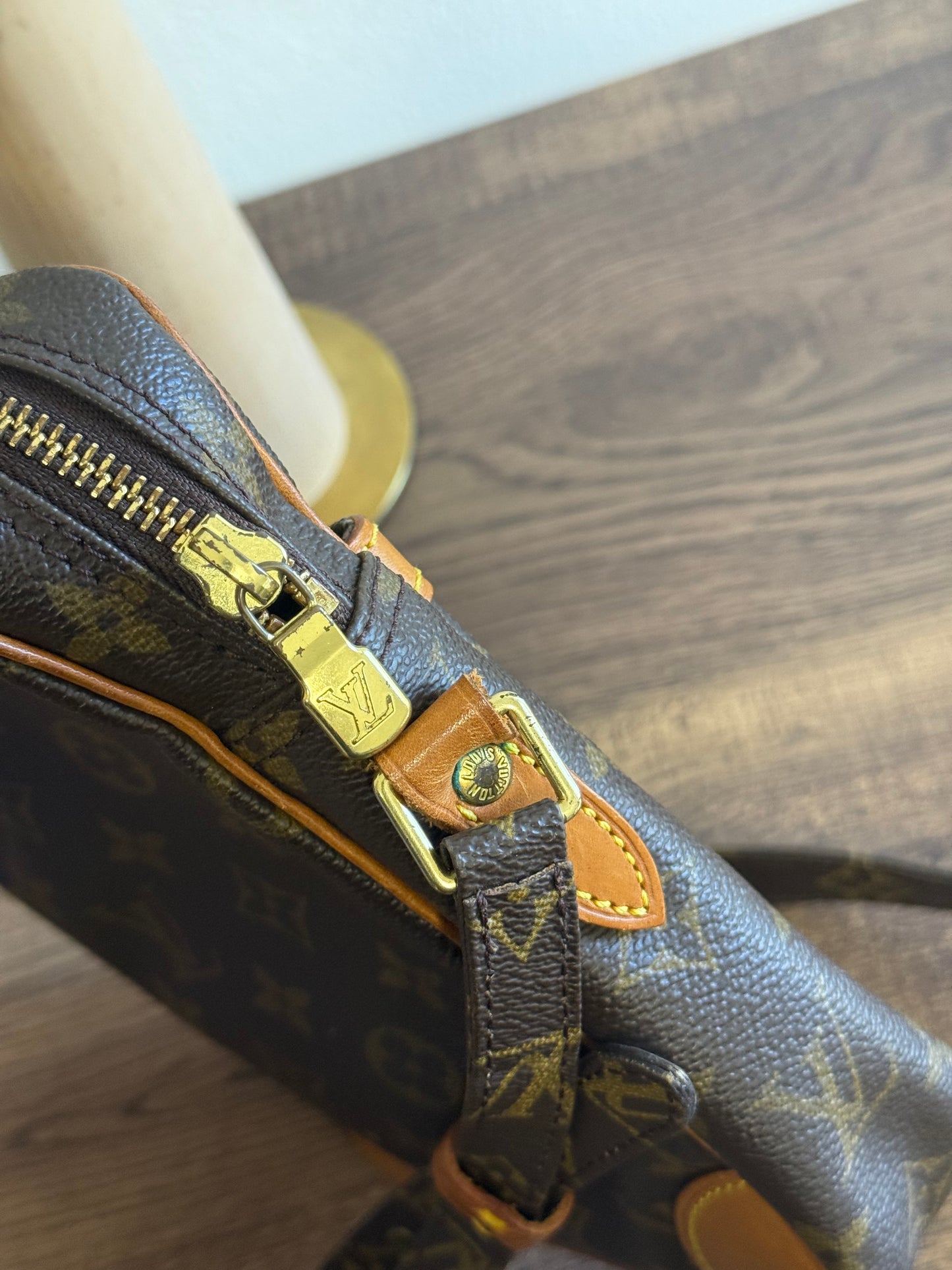 LOUIS VUITTON DANUBE CROSSBODY MONOGRAM CANVAS