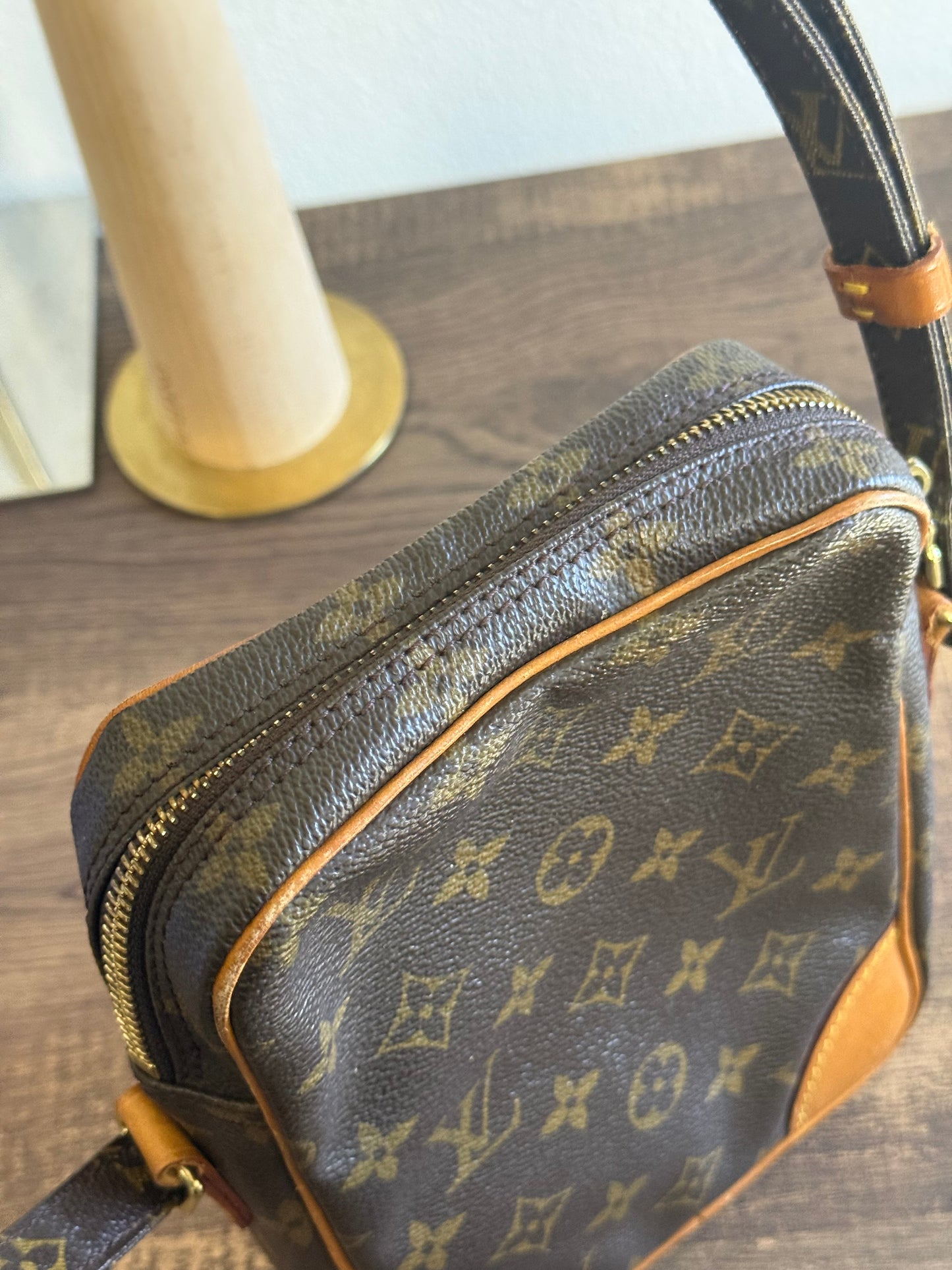 LOUIS VUITTON DANUBE CROSSBODY MONOGRAM CANVAS