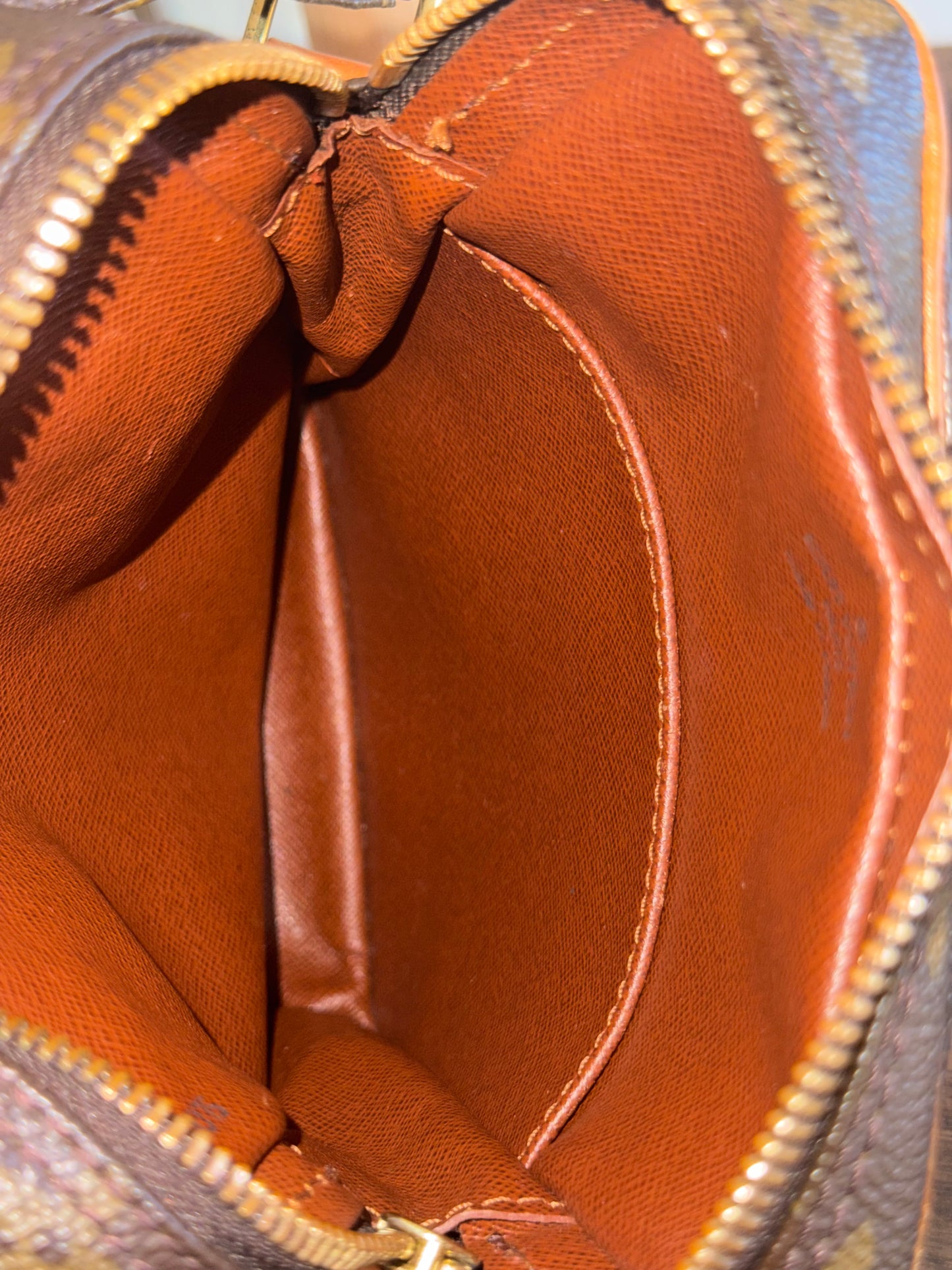 LOUIS VUITTON DANUBE CROSSBODY MONOGRAM CANVAS
