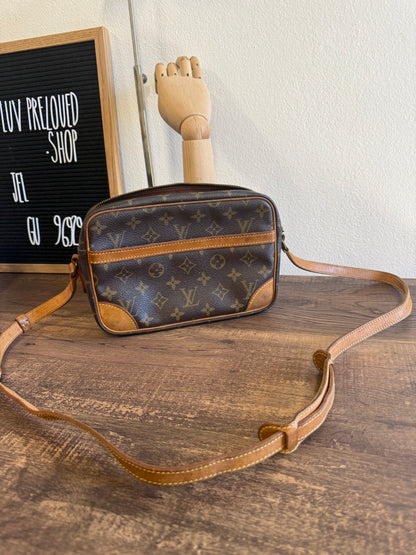LOUIS VUITTON VINTAGE TROCADERO 23 CROSSBODY MONOGRAM CANVAS