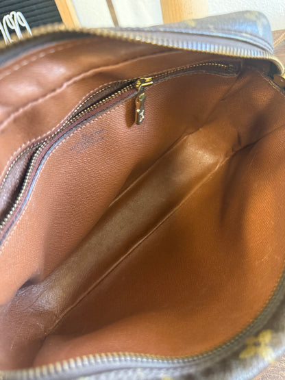 LOUIS VUITTON VINTAGE TROCADERO 23 CROSSBODY MONOGRAM CANVAS