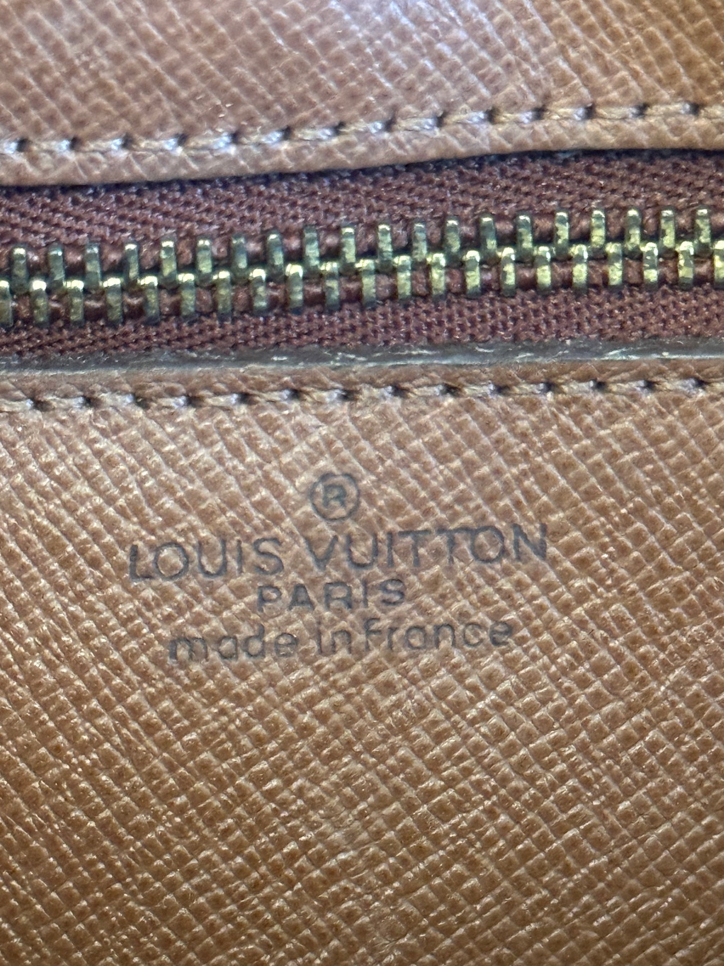 LOUIS VUITTON VINTAGE TROCADERO 23 CROSSBODY MONOGRAM CANVAS