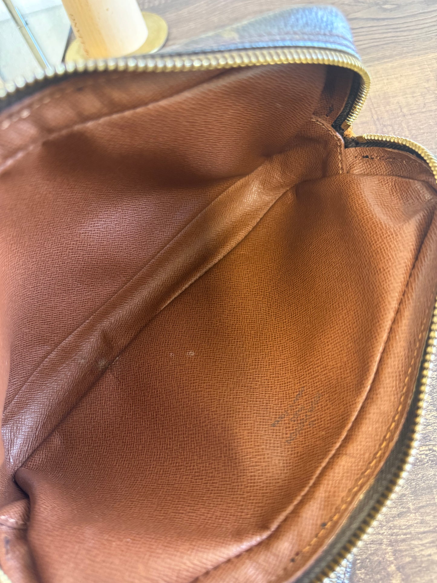 LOUIS VUITTON MARLEY BANDOULIERE CROSSBODY