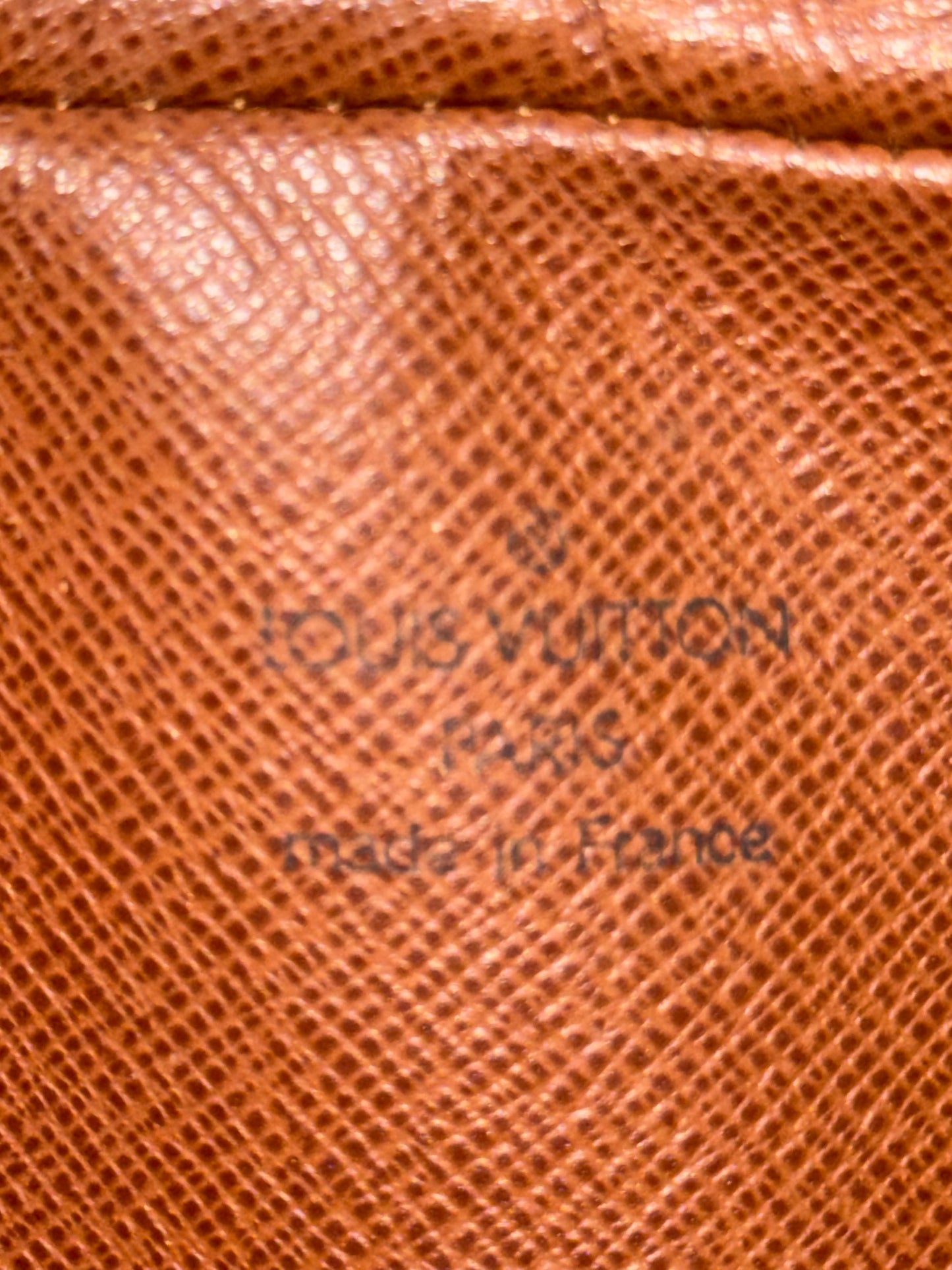 LOUIS VUITTON MARLEY BANDOULIERE CROSSBODY