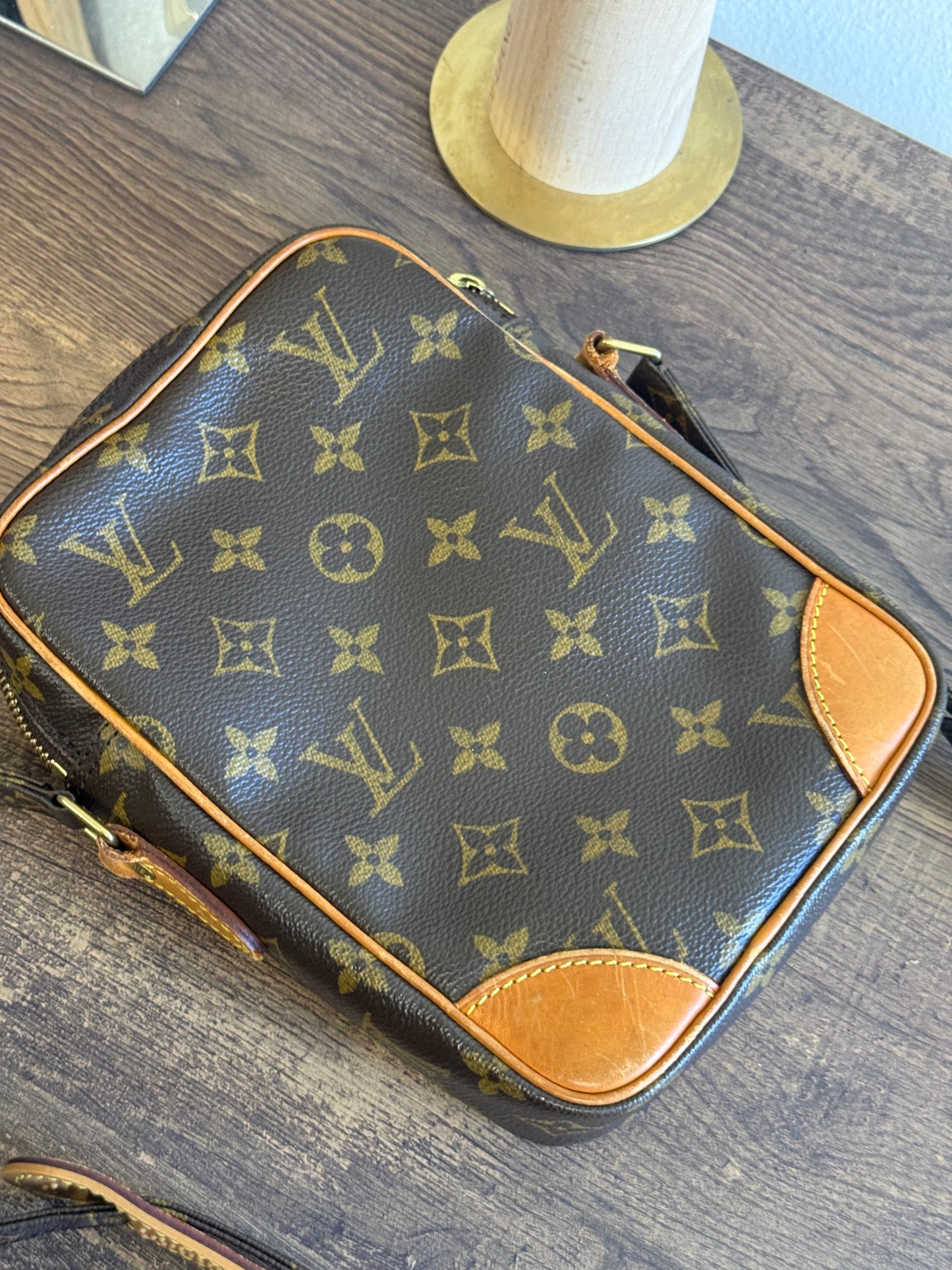 LOUIS VUITTON DANUBE MONOGRAM CANVAS AR0022