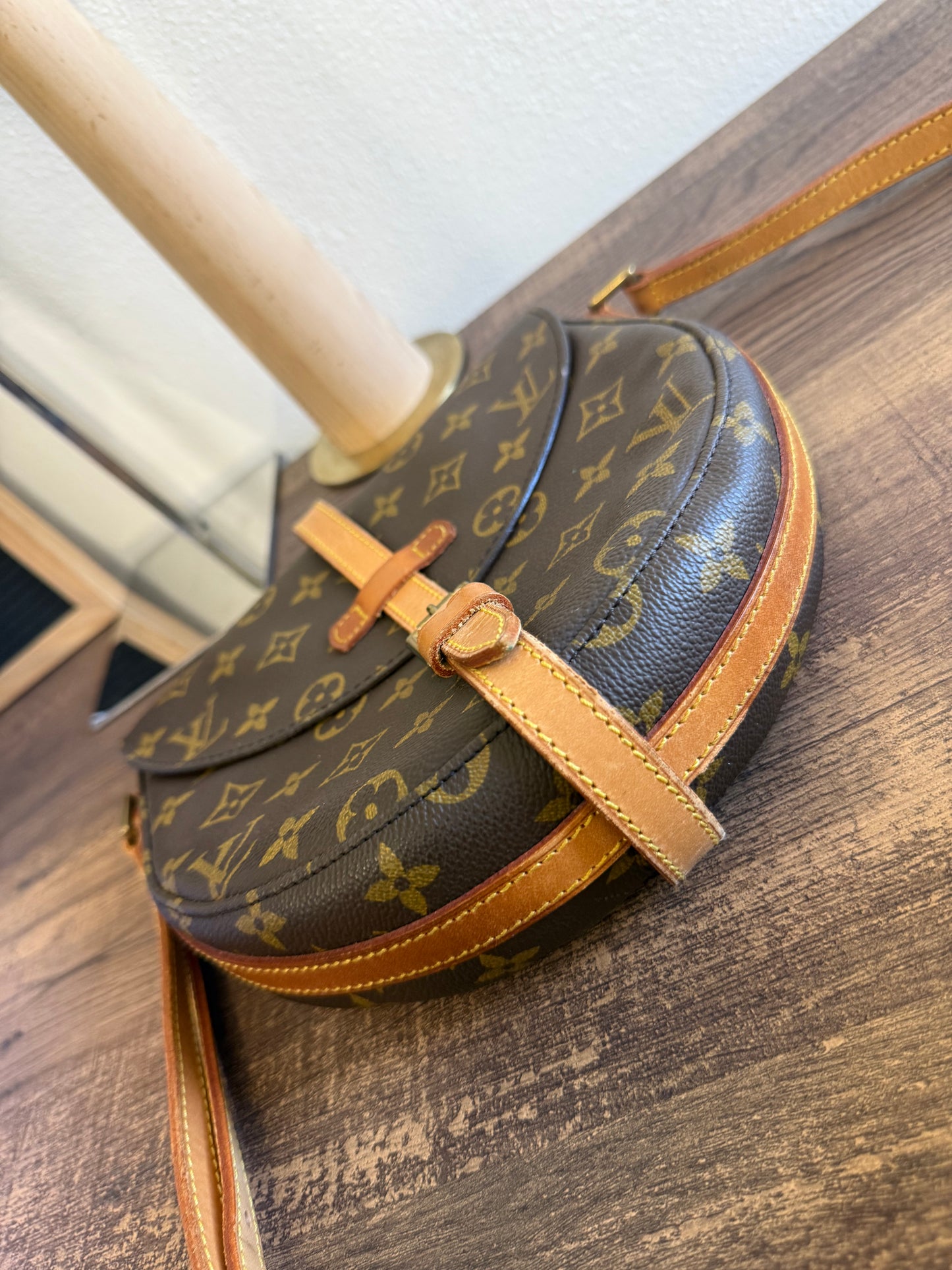 LOUIS VUITTON CHANTILY MM MONOGRAM CANVAS