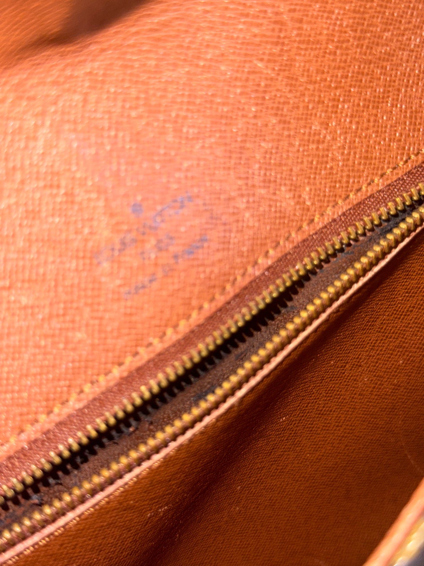 LOUIS VUITTON SAINT CLOUD GM