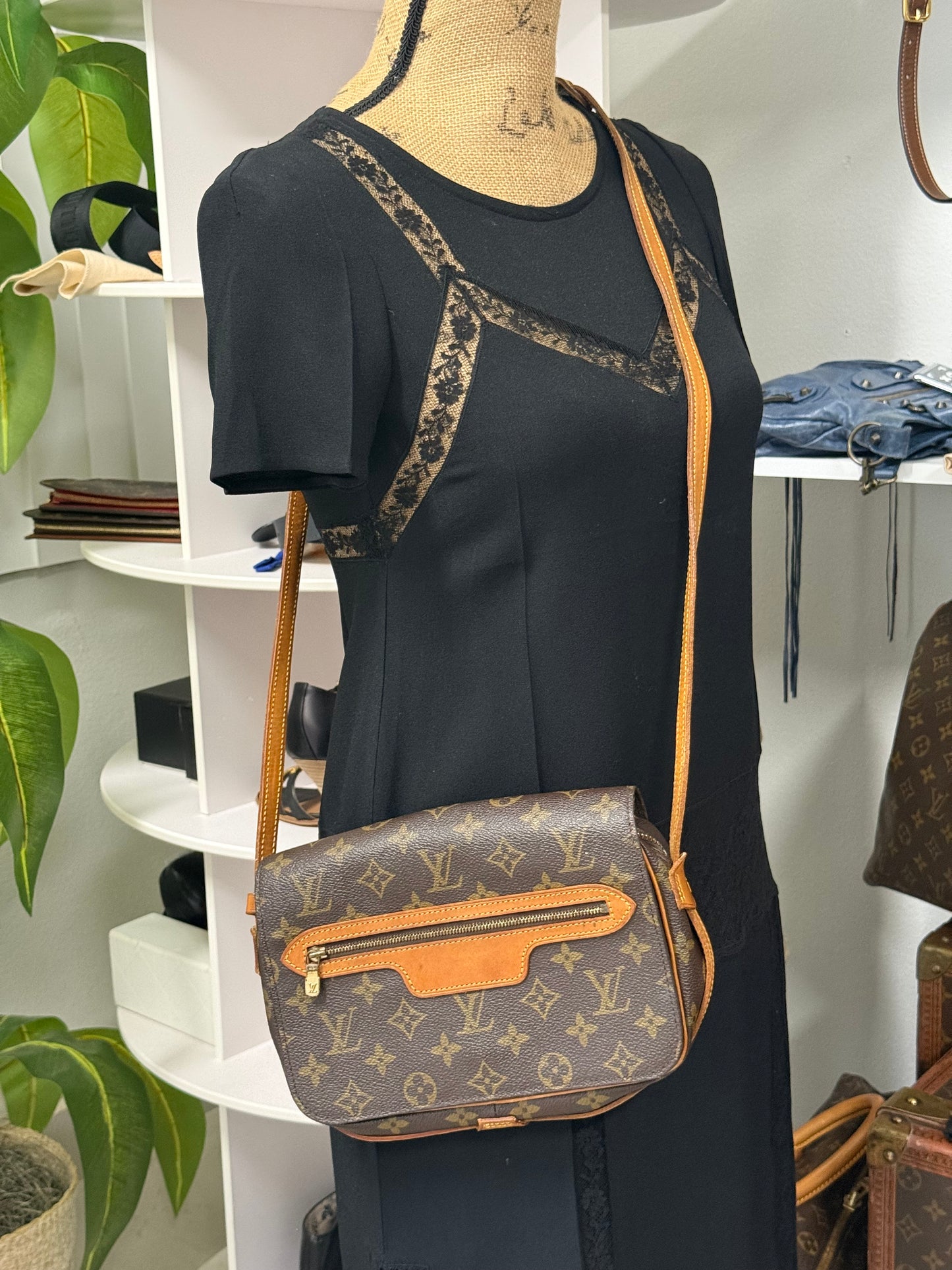 LOUIS VUITTON ST GERMAINE GM MONOGRAM CANVAS