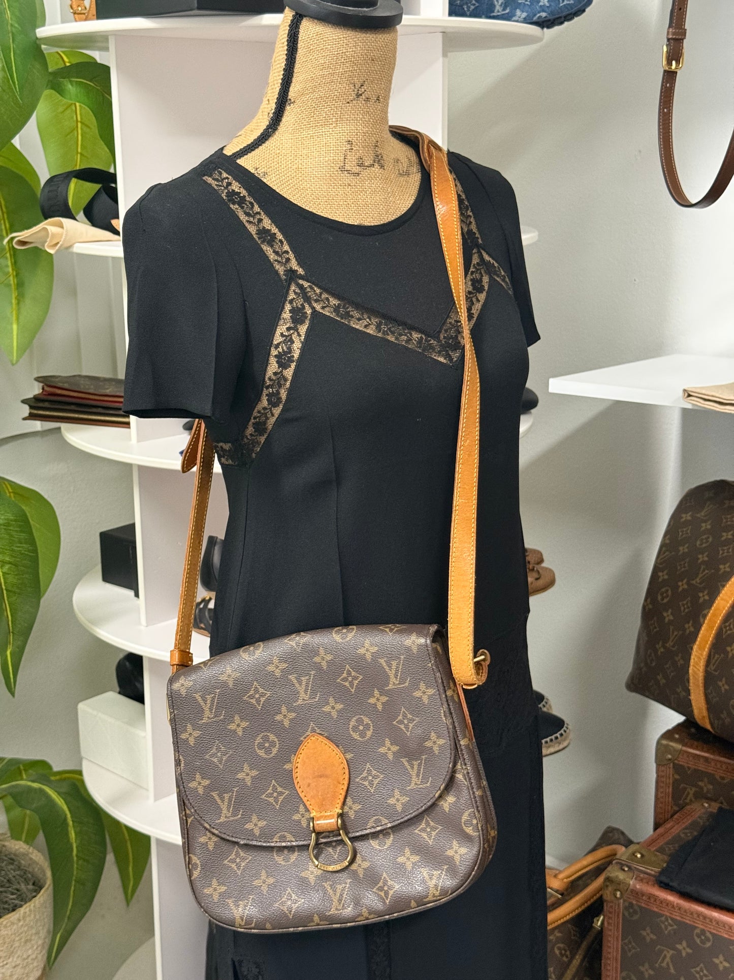 LOUIS VUITTON SAINT CLOUD GM
