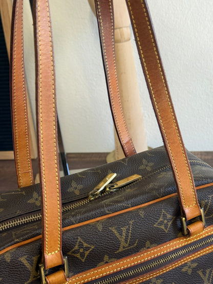 LOUIS VUITTON CITE MM IN MONOGRAM SD1002