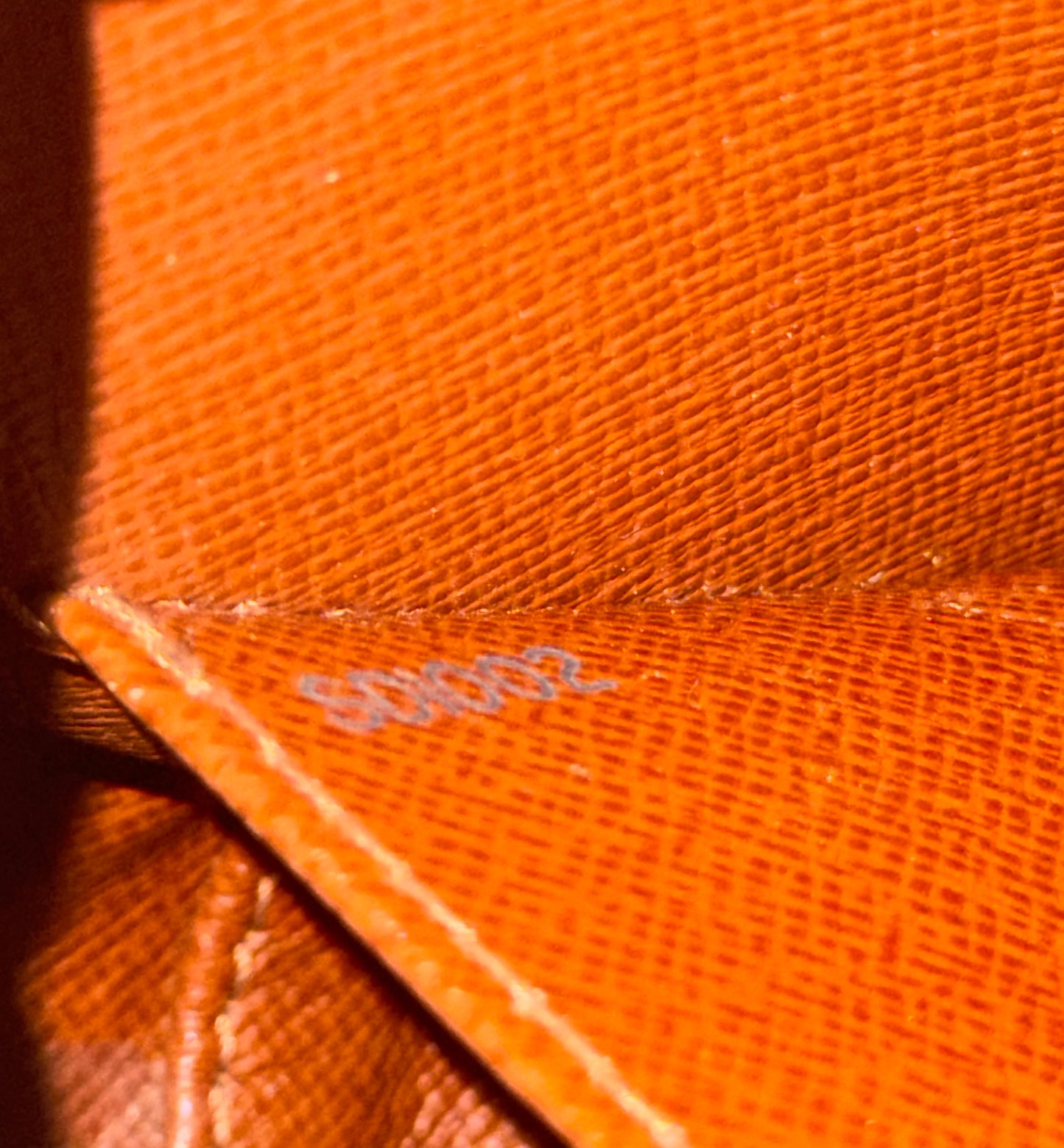 LOUIS VUITTON CITE MM IN MONOGRAM SD1002