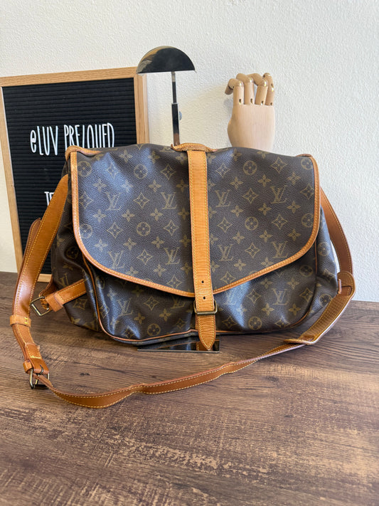 LOUIS VUITTON SAUMUR 35 CANVAS MONOGRAM MESSENGER BAG