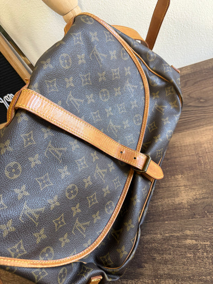 LOUIS VUITTON SAUMUR 35 CANVAS MONOGRAM MESSENGER BAG