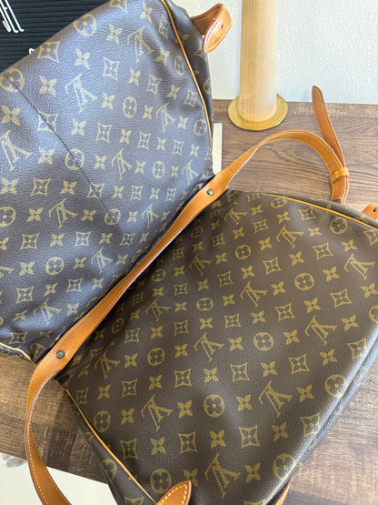 LOUIS VUITTON SAUMUR 35 CANVAS MONOGRAM MESSENGER BAG