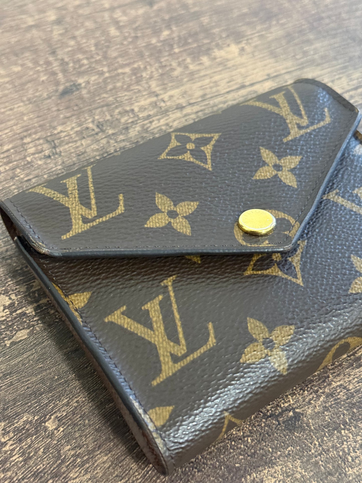 LOUIS VUITTON VICTORINE MONOGRAM
