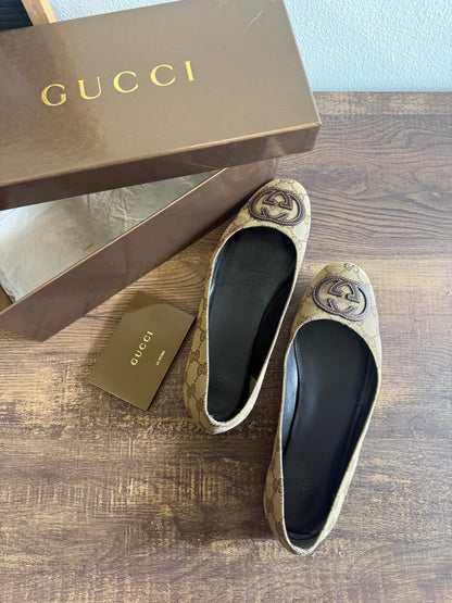 GUCCI Beige/Ebony GG Monogram Fabric Ballerina Flats Size 38