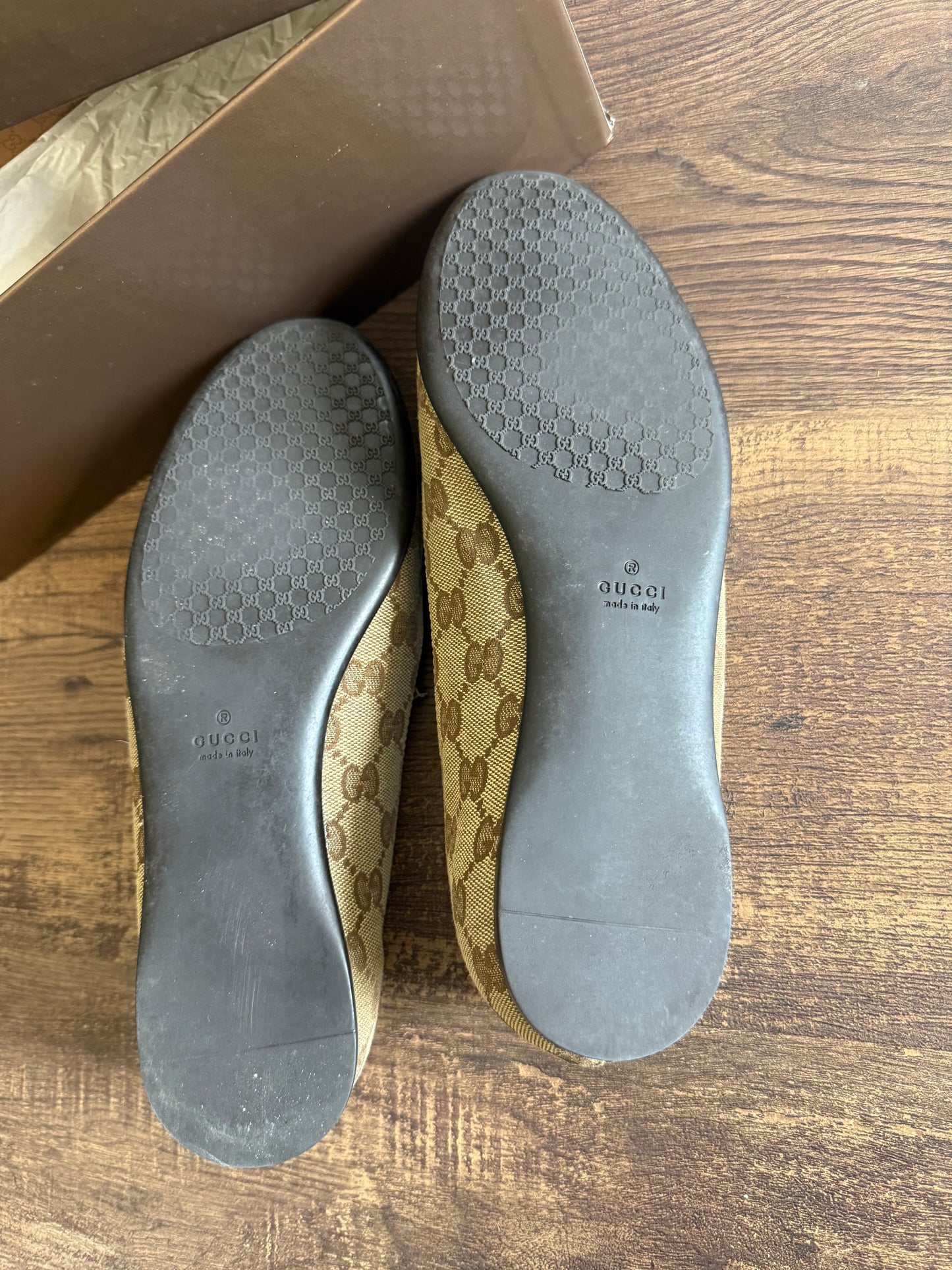 GUCCI Beige/Ebony GG Monogram Fabric Ballerina Flats Size 38