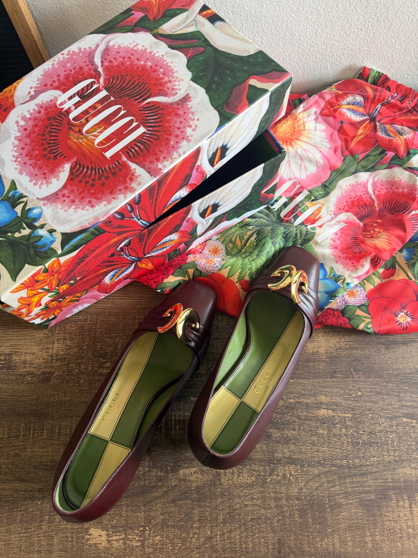 GUCCI Malaga Red Half-Moon Pumps Size 38