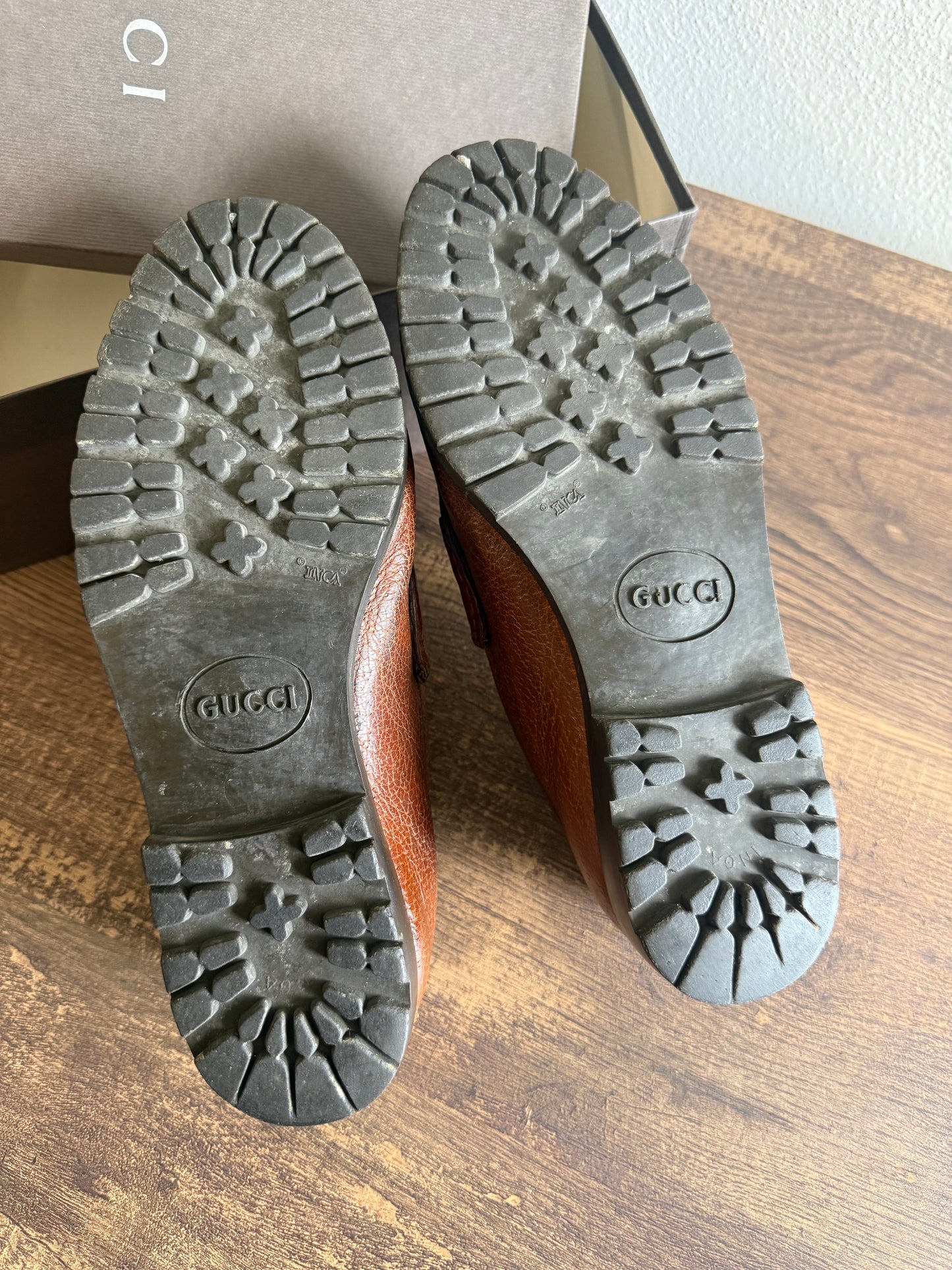 GUCCI 1953 HORSEBIT LOAFERS SIZE 36.5