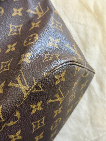 LOUIS VUITTON NEVERFULL MM IN MONOGRAM RED INTERIOR WITH POUCH