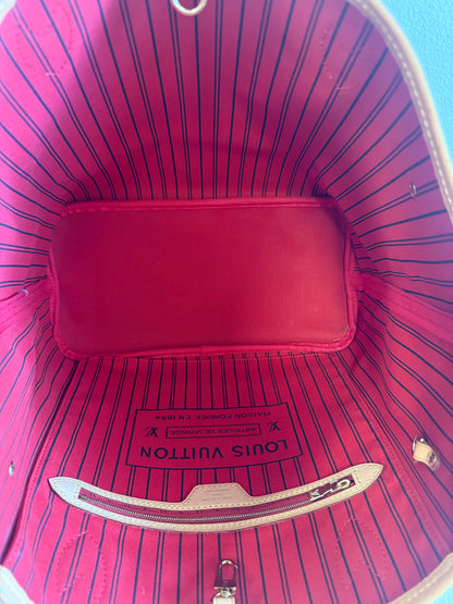 LOUIS VUITTON NEVERFULL MM IN MONOGRAM RED INTERIOR WITH POUCH