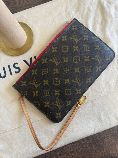 LOUIS VUITTON NEVERFULL MM IN MONOGRAM RED INTERIOR WITH POUCH
