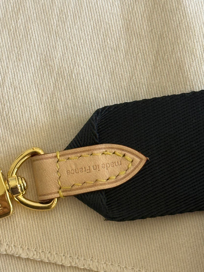 LOUIS VUITTON MULTI POCHETTE ACCESSORIES BLACK STRAP
