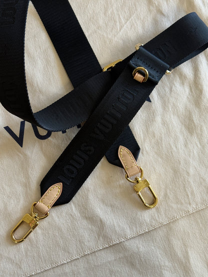 LOUIS VUITTON MULTI POCHETTE ACCESSORIES BLACK STRAP