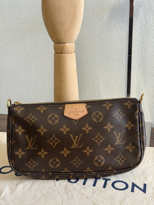 LOUIS VUITTON LARGE POCHETTE FROM MULTI-POCHETTE ACCESSORIES SET MONOGRAM CANVAS