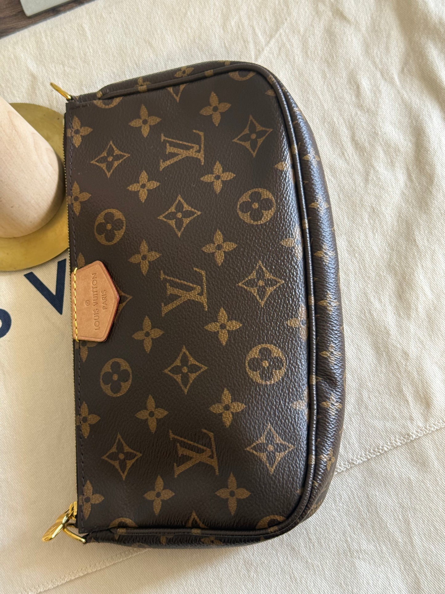 LOUIS VUITTON LARGE POCHETTE FROM MULTI-POCHETTE ACCESSORIES SET MONOGRAM CANVAS