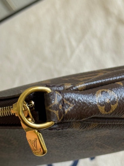 LOUIS VUITTON LARGE POCHETTE FROM MULTI-POCHETTE ACCESSORIES SET MONOGRAM CANVAS