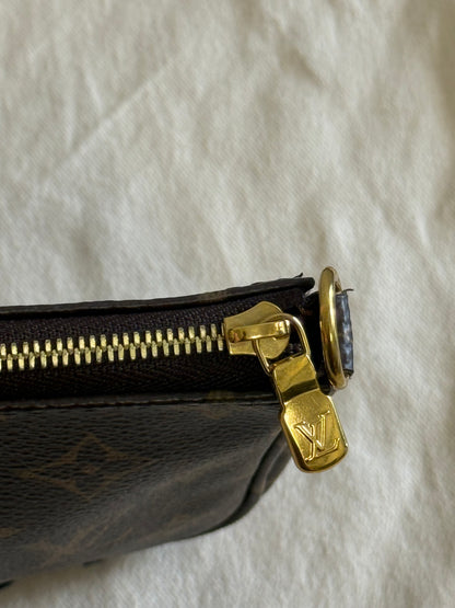 LOUIS VUITTON LARGE POCHETTE FROM MULTI-POCHETTE ACCESSORIES SET MONOGRAM CANVAS