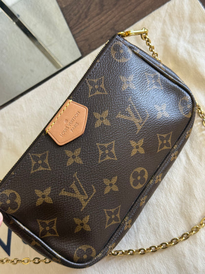 LOUIS VUITTON SMALL POCHETTE WITH CHAIN FROM MULTI-POCHETTE ACCESSORIES SET MONOGRAM CANVAS