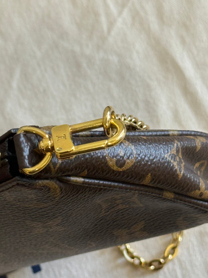 LOUIS VUITTON SMALL POCHETTE WITH CHAIN FROM MULTI-POCHETTE ACCESSORIES SET MONOGRAM CANVAS