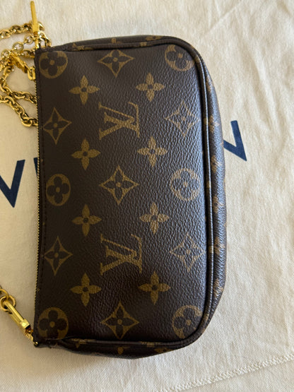 LOUIS VUITTON SMALL POCHETTE WITH CHAIN FROM MULTI-POCHETTE ACCESSORIES SET MONOGRAM CANVAS