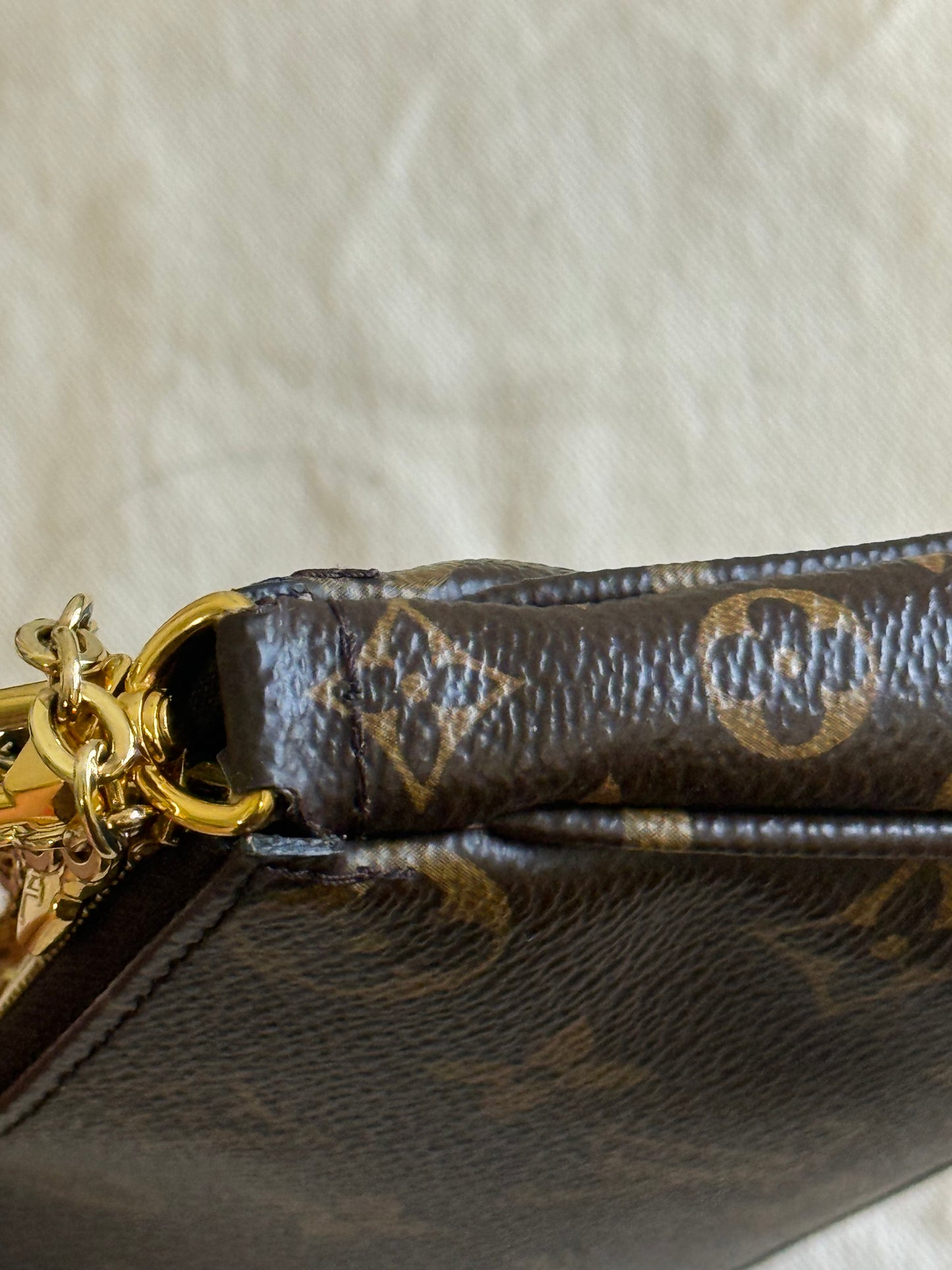 LOUIS VUITTON SMALL POCHETTE WITH CHAIN FROM MULTI-POCHETTE ACCESSORIES SET MONOGRAM CANVAS