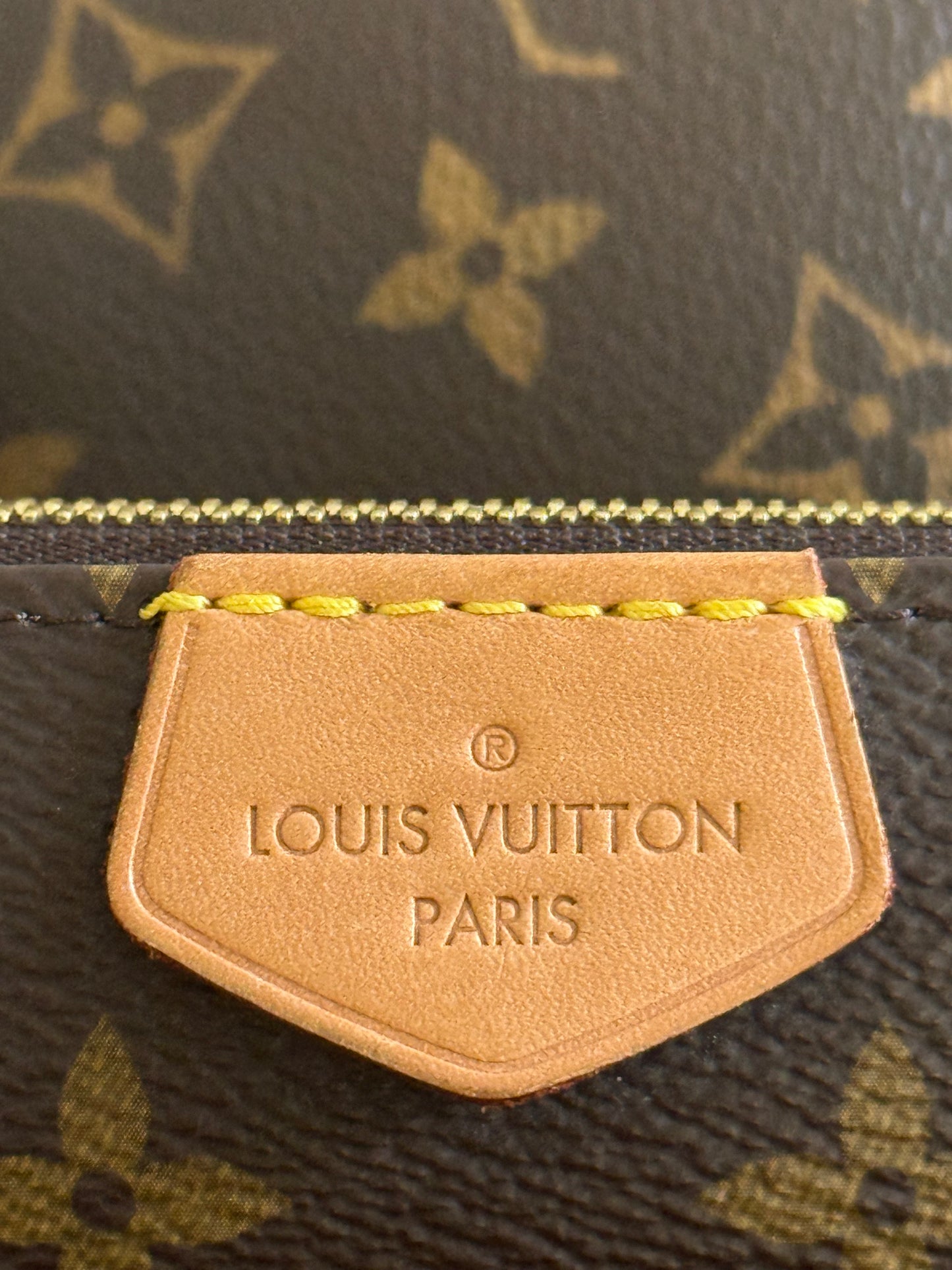 LOUIS VUITTON SMALL POCHETTE WITH CHAIN FROM MULTI-POCHETTE ACCESSORIES SET MONOGRAM CANVAS