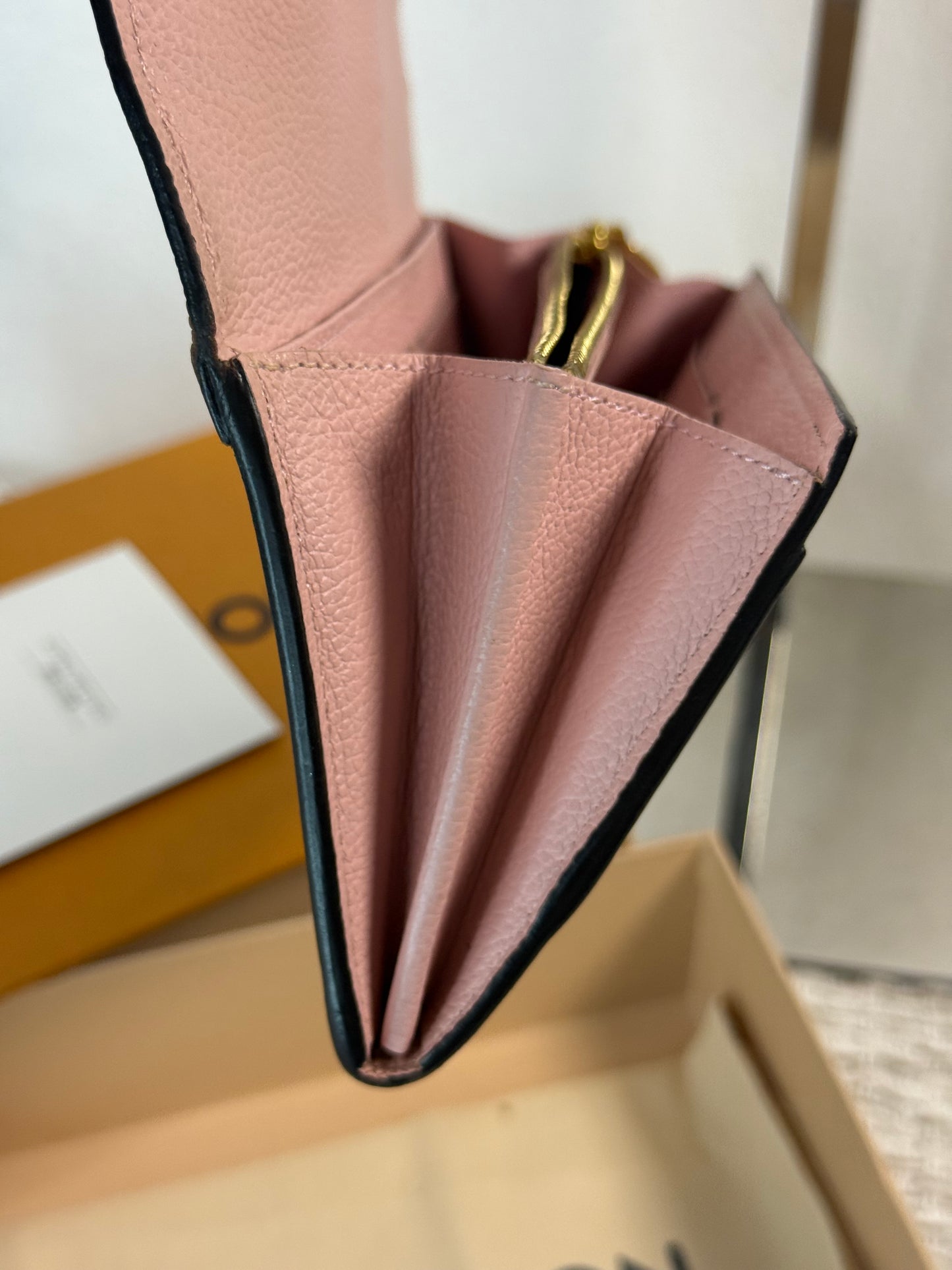 LOUIS VUITTON CLAPTON LONG WALLET EBENE MAGNOLIA