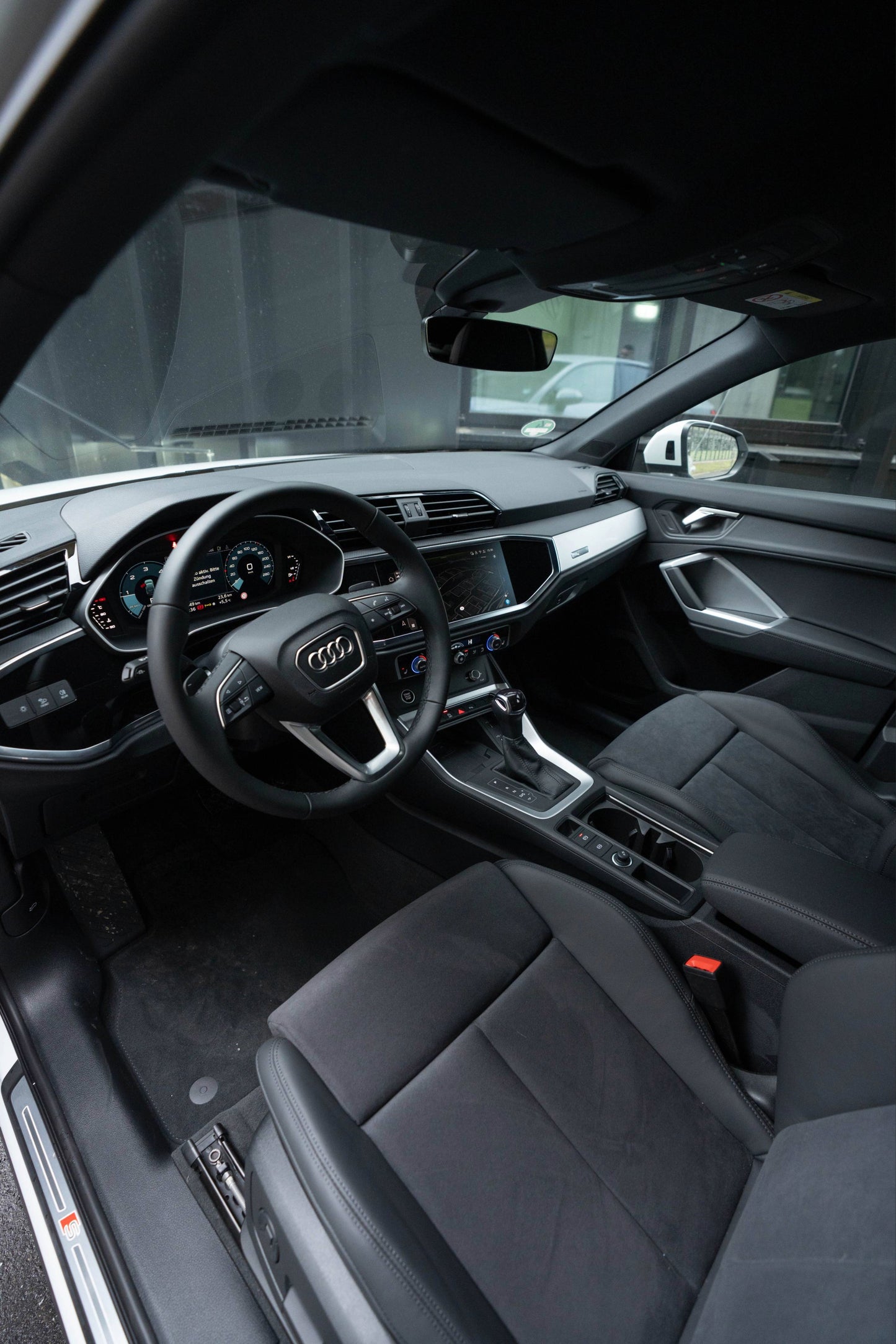 LOUIS VUITTON CLAPTON LONG WALLET EBENE MAGNOLIA