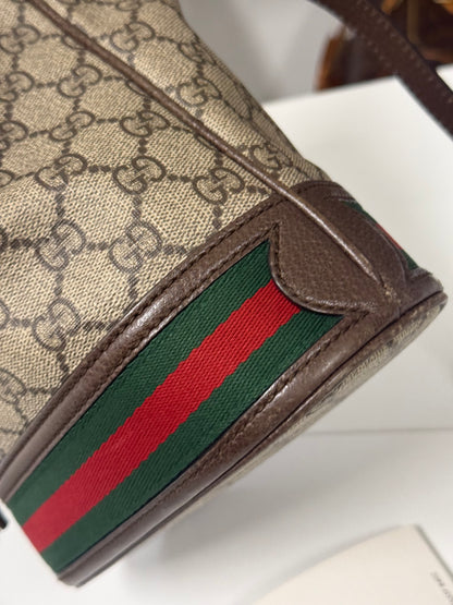 GUCCI GG SUPREME TOP HANDLE BUCKET BAG