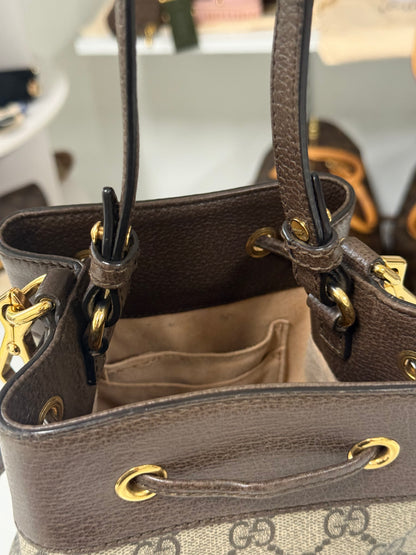 GUCCI GG SUPREME TOP HANDLE BUCKET BAG