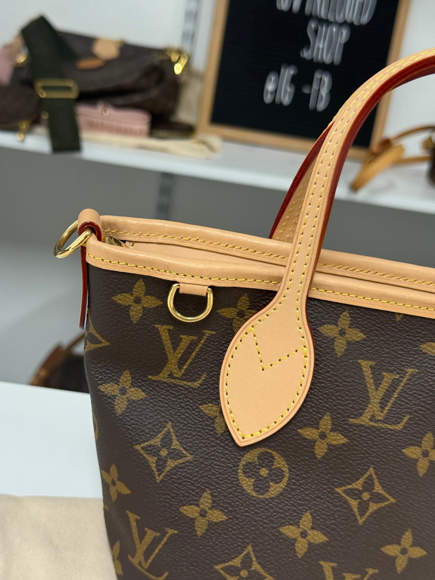 LOUIS VUITTON NEVERFULL BB IN BEIGE INTERIOR