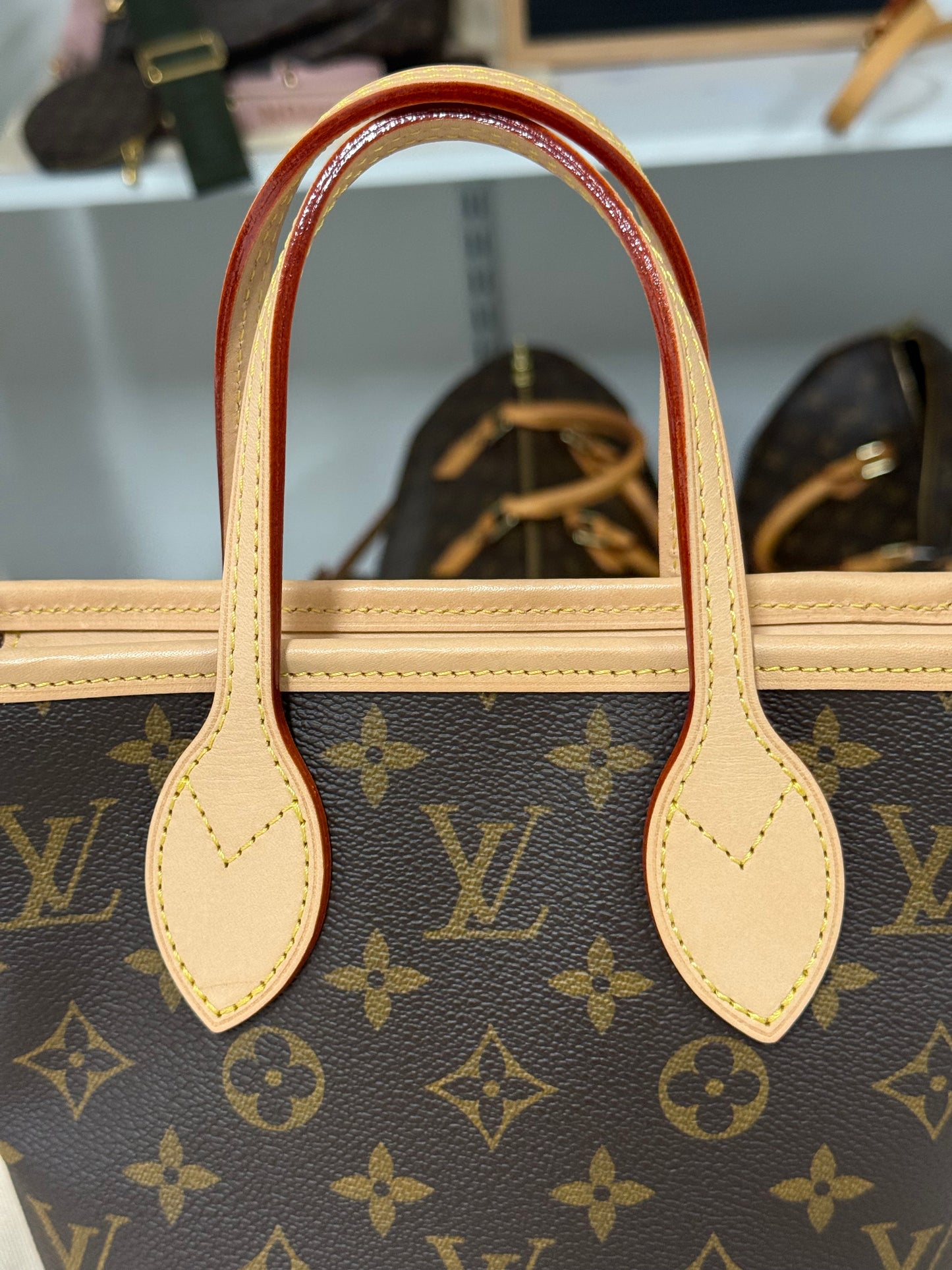 LOUIS VUITTON NEVERFULL BB IN BEIGE INTERIOR