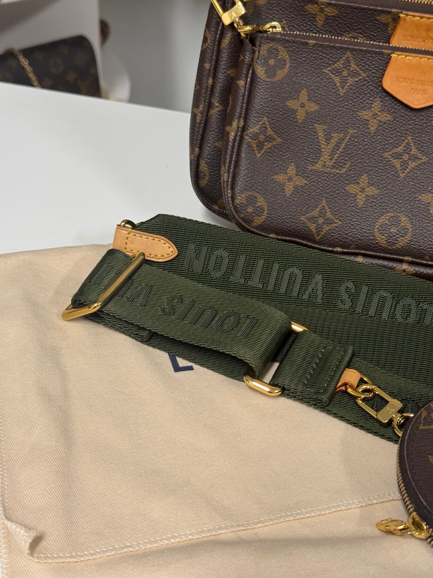 LOUIS VUITTON MULTI-POCHETTE ACCESSOIRES IN KHAKI GREEN