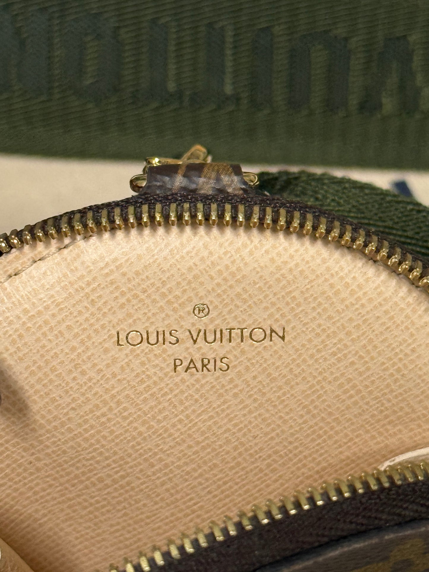 LOUIS VUITTON MULTI-POCHETTE ACCESSOIRES IN KHAKI GREEN
