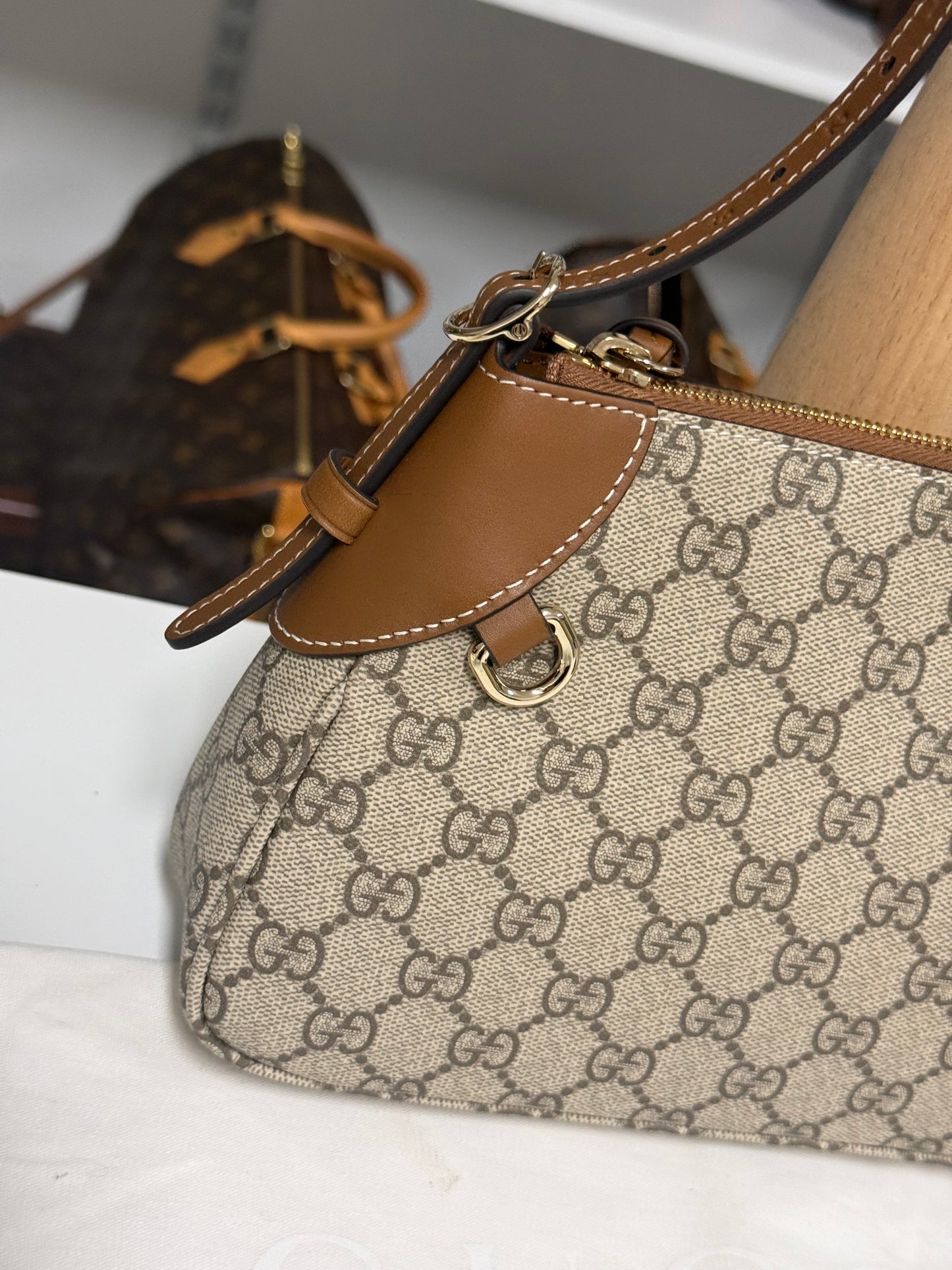 GUCCI GG EMBLEM SMALL SHOULDER BAG