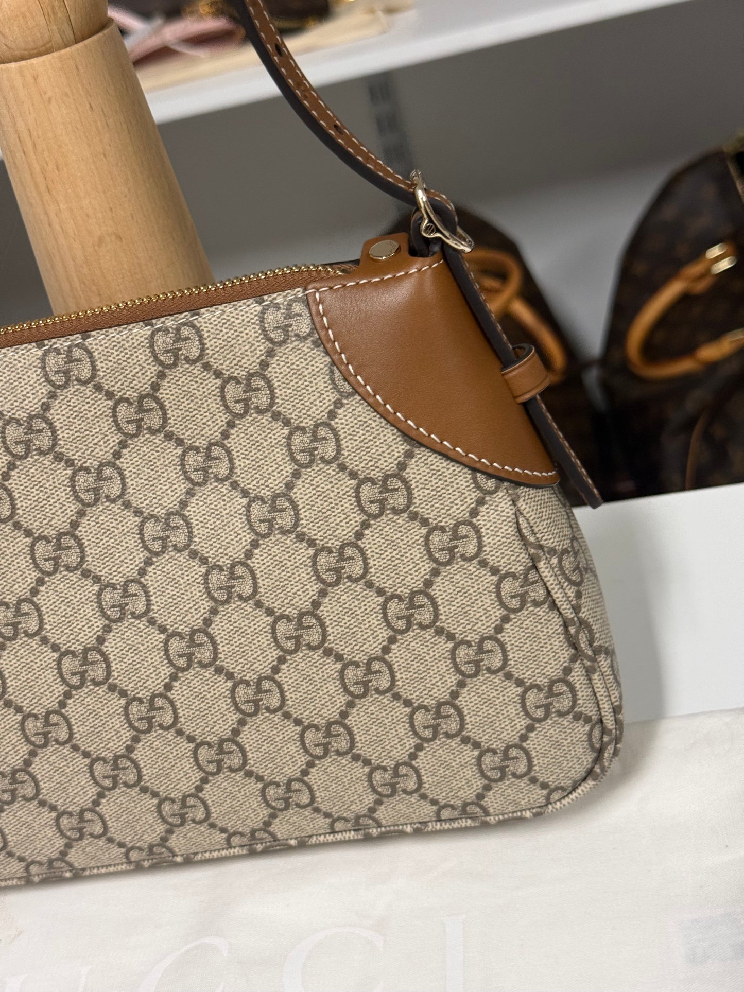 GUCCI GG EMBLEM SMALL SHOULDER BAG