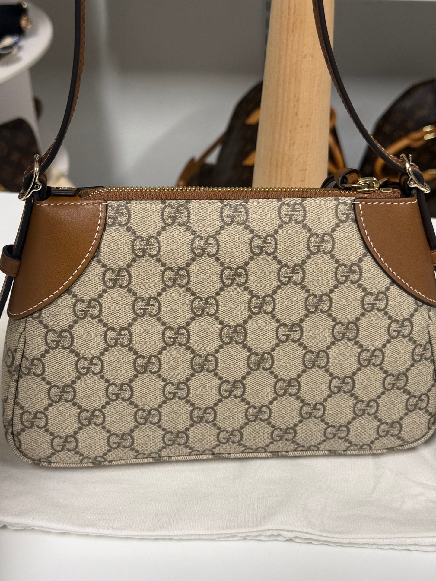 GUCCI GG EMBLEM SMALL SHOULDER BAG