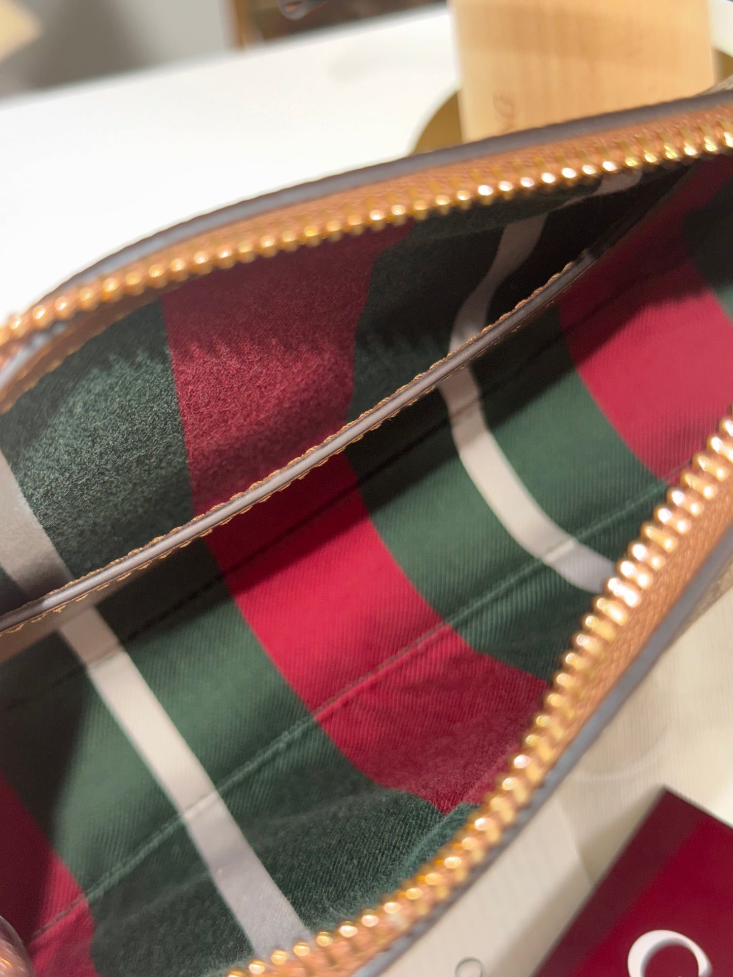 GUCCI GG EMBLEM SMALL SHOULDER BAG